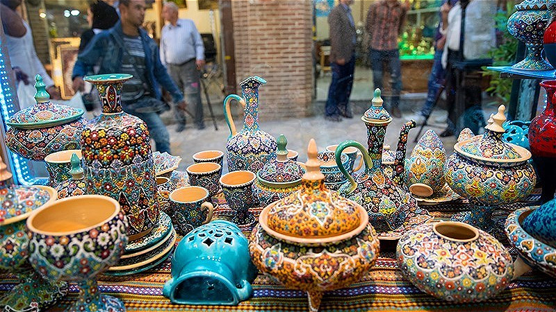 صنايع‌دستي؛ از فقدان بازار فروش تا راه‌اندازي  خانه بزرگ صنايع‌دستي
