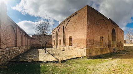 قيرميزي مسجد چورس ميراث ماندگار و تاريخي