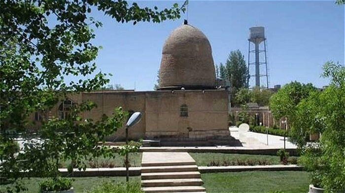 کتيبه تاريخي در بقعه قيدار نبي استان زنجان