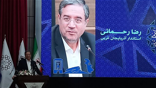 شوراهاي شهر بايد در توسعه آذربايجان غربي همکاري کنند