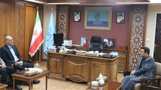 لزوم استفاده از ظرفیت‌های جهاد دانشگاهی برای آموزش زبان فارسی به دانشجویان خارجی