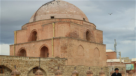 مسير جهاني‌شدن مسجد جامع اروميه هموار شد