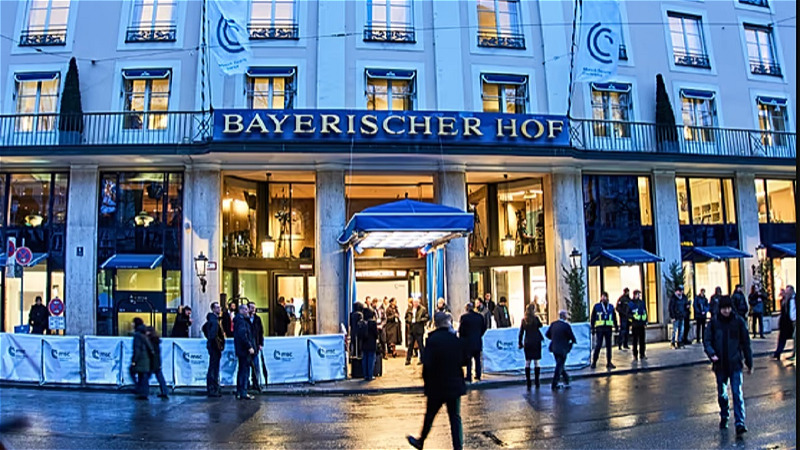 کنفرانس امنيتي مونيخ ؛از گوي تخريب ترامپ  تا صندلي خالي ايران