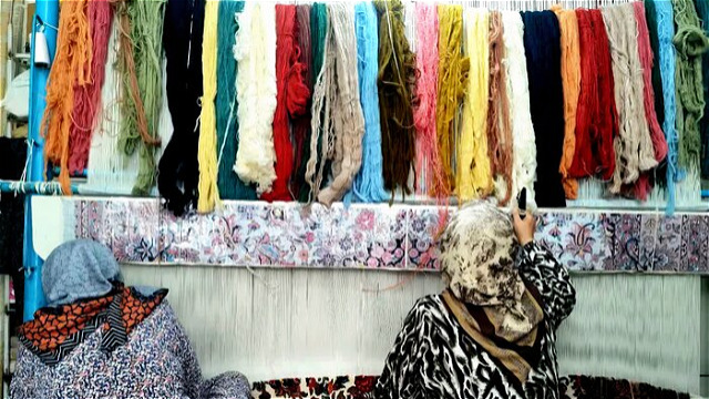 رونق صادرات فرش تبريز  با توسعه تجارت الکترونيکي و اصلاح سياست‌ها