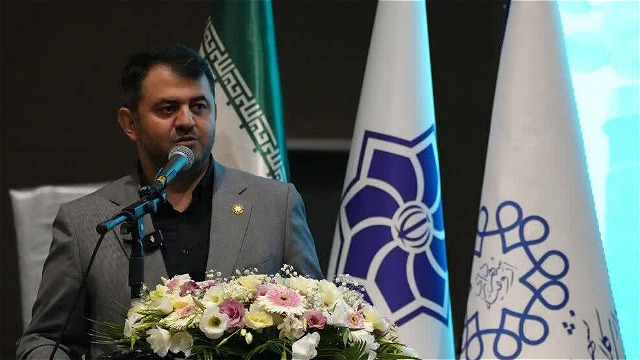 اروميه به کارگاه عمراني تبديل شده است 