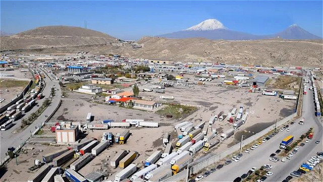 مرکز مبادلات ايران و ترکيه تا شهريور ماه به بهره‌برداري مي‌رسد